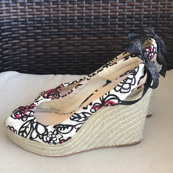 Coach MARITZA Signature Poppy Wedge Sandals - Picture 4 of 16